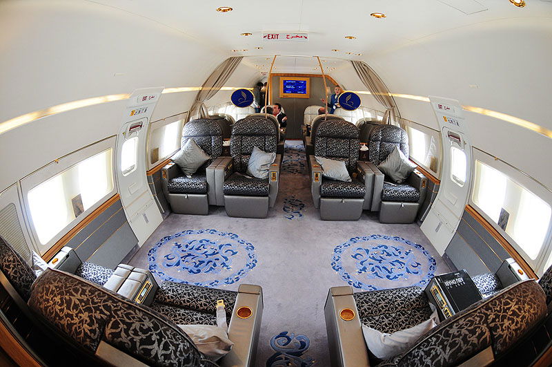 גלריית ענק: הצצה לתערוכת המטוסים הבינלאומית