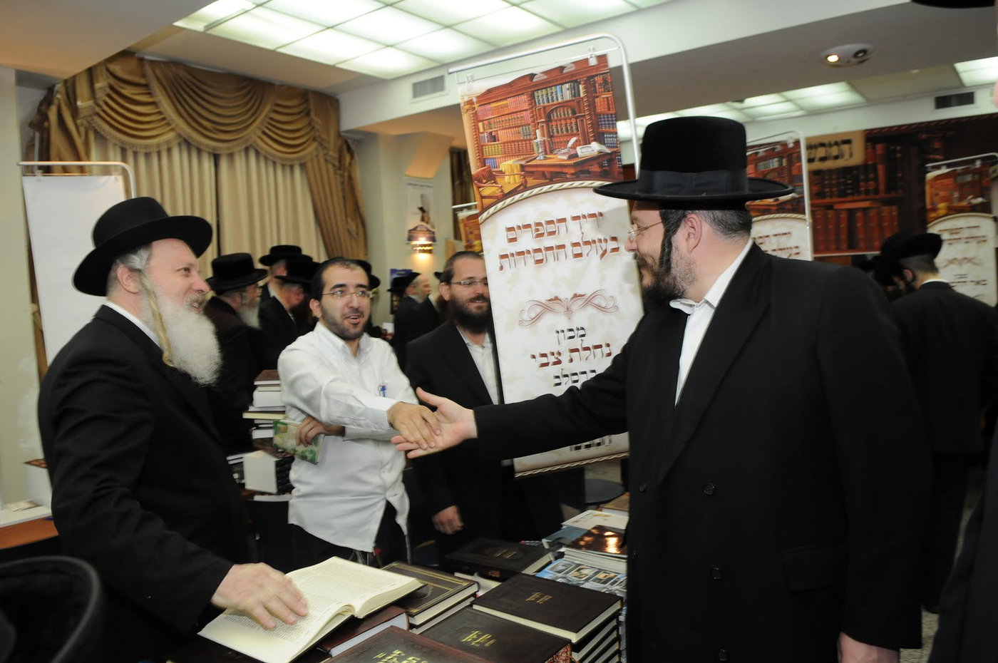 צפו בגלריה: שבוע הספר של "המבשר"