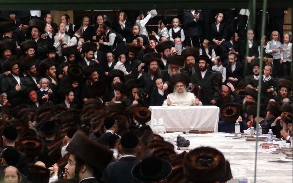 תיעוד מיוחד: "כאיש אחד" בסאטמר