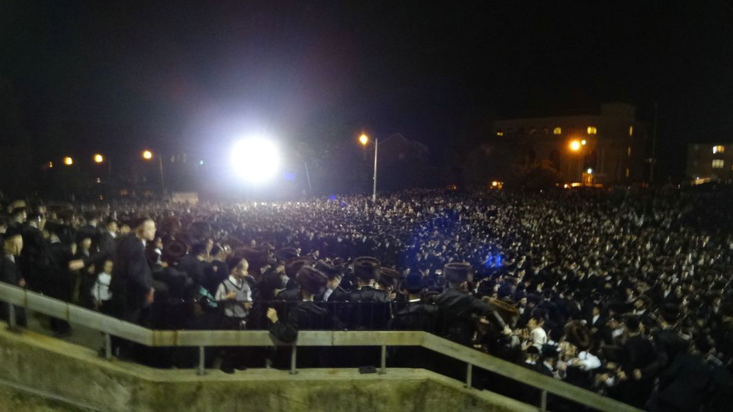 תיעוד מיוחד: "כאיש אחד" בסאטמר