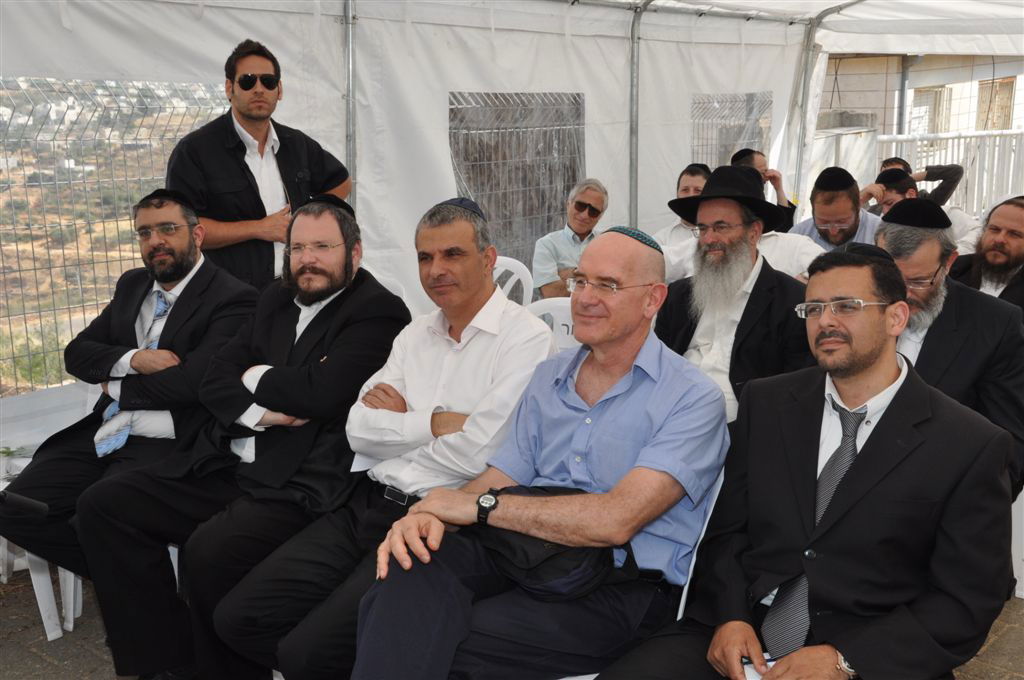 שר התקשורת, משה כחלון ביקר בביתר עלית