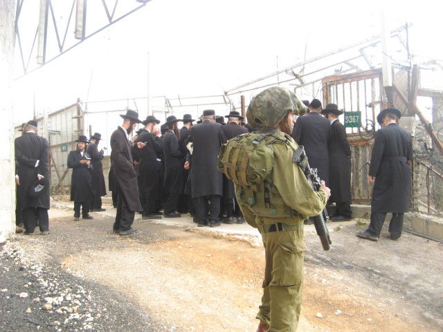 על גבול לבנון: תפילה בקברו של רב אשי