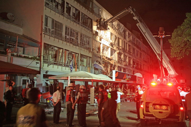 התופת בנתניה: "ראינו אדם שחותך את צינור הגז בבניין"