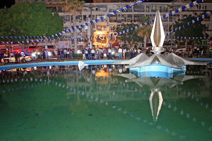 התופת בנתניה: "ראינו אדם שחותך את צינור הגז בבניין"