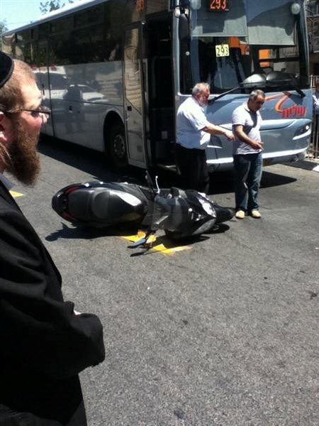 ירושלים: אברך חרדי נפגע בתאונת אופנוע