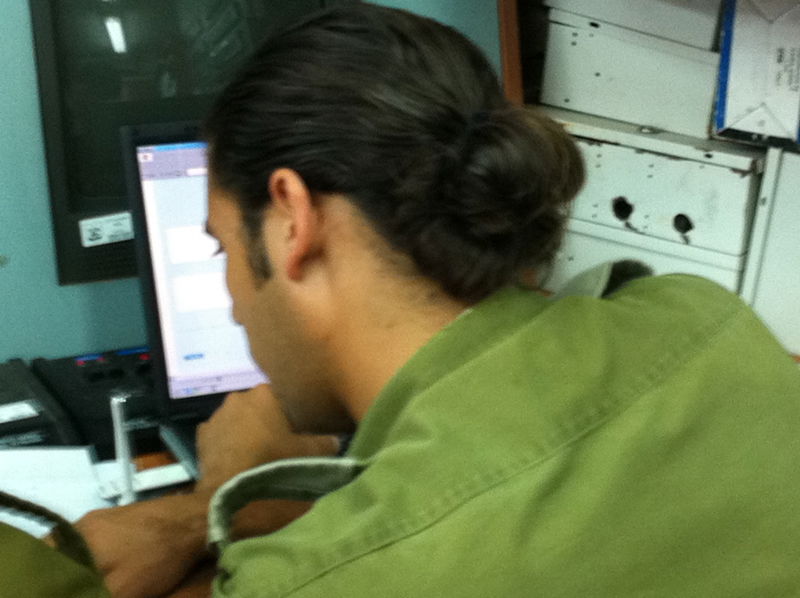 זה רק תרגיל: "מחבלים חדרו לאלעד"