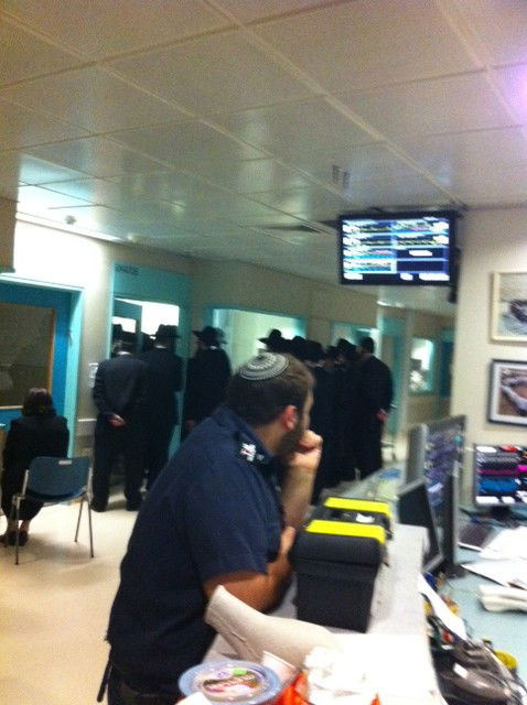 סמוך לחדר הגרמ"י לפקוביץ´: התפילות, החרדות והתקוות