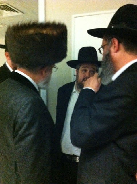 סמוך לחדר הגרמ"י לפקוביץ´: התפילות, החרדות והתקוות