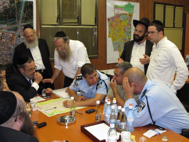 הלווית הגרמ"י לפקוביץ': דיון חירום בעיריית בני-ברק