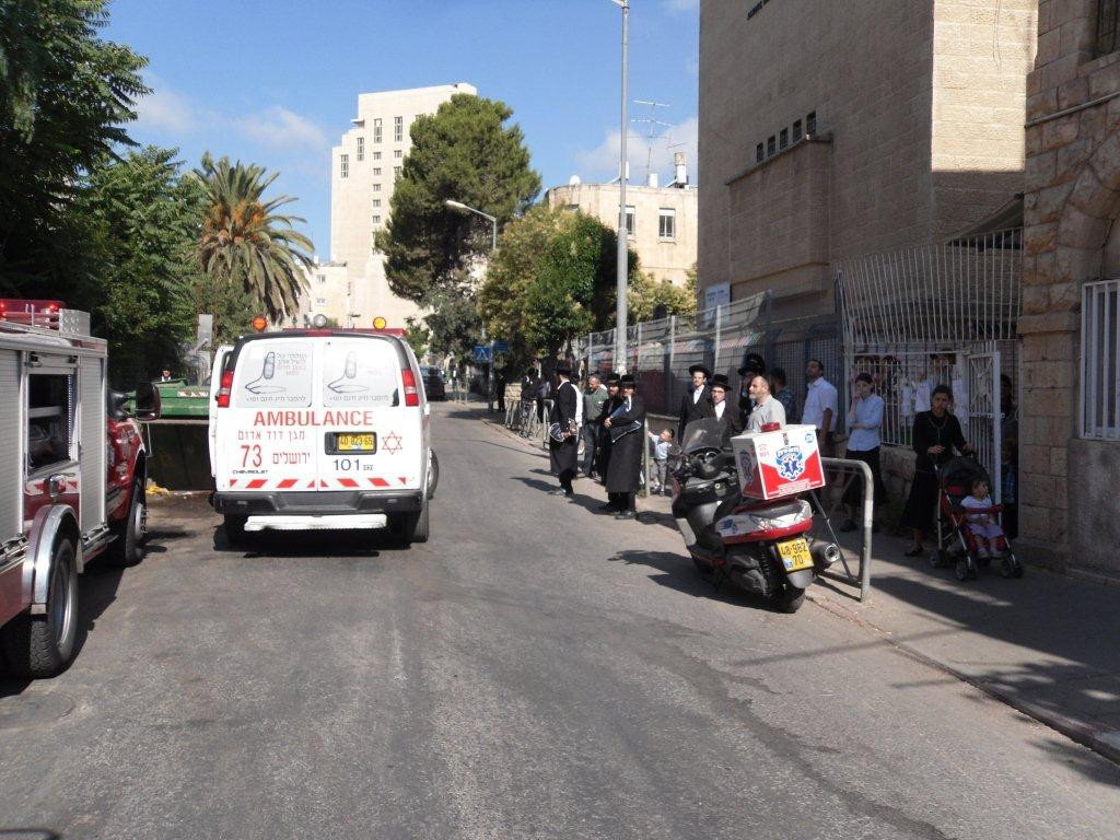 בגלל מגהץ: דירה בי-ם עלתה בלהבות