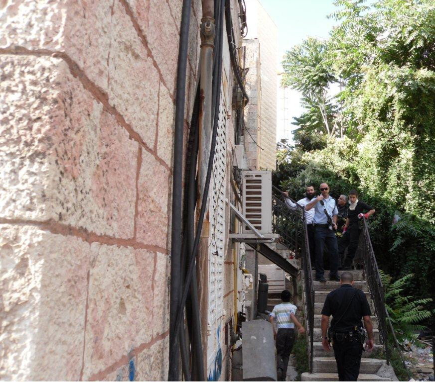 בגלל מגהץ: דירה בי-ם עלתה בלהבות