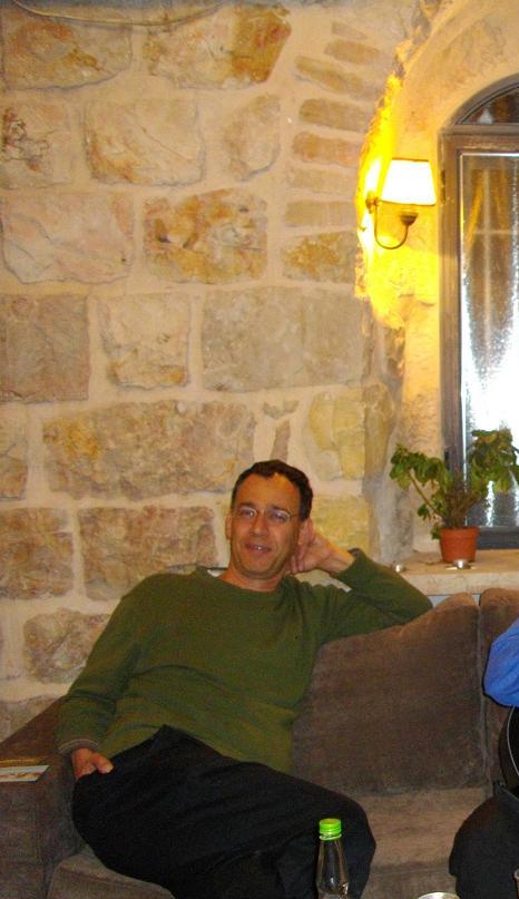 והיכן נמצא שי ניצן? בבית-חב"ד