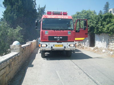 בהלה בצפת: שריפה סמוך לציון האר"י