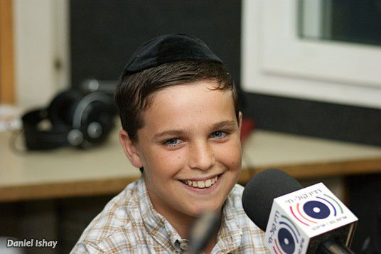 מלווה מלכה עם מקהלת "שירה חדשה" בקול חי!