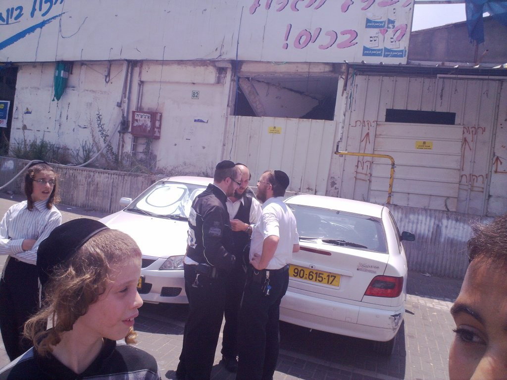 שריפה במתחם סופר בני-ברק; אין נפגעים