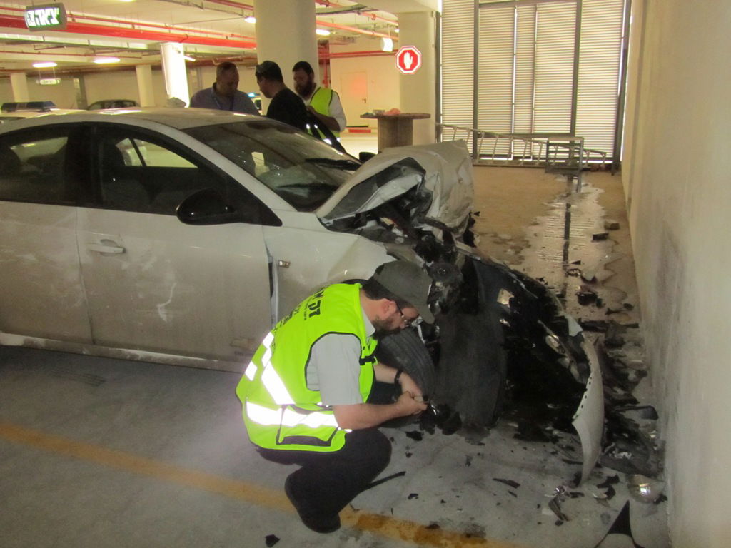 טרגדיה: נהגת התנגשה בקיר ונהרגה