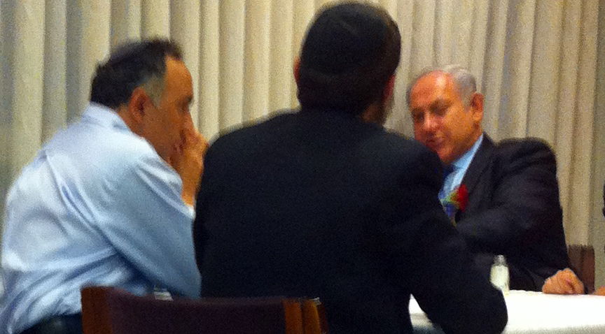 כיכר היום: לאכול עם ביבי