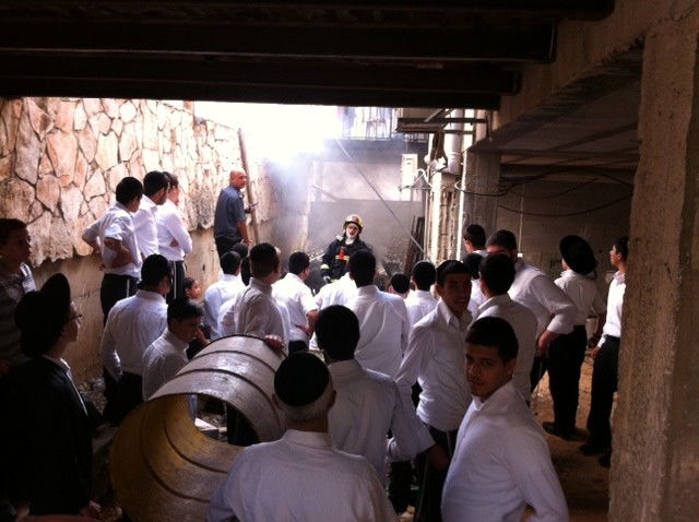 בני-ברק: שריפה בבניין מגורים; אין נפגעים