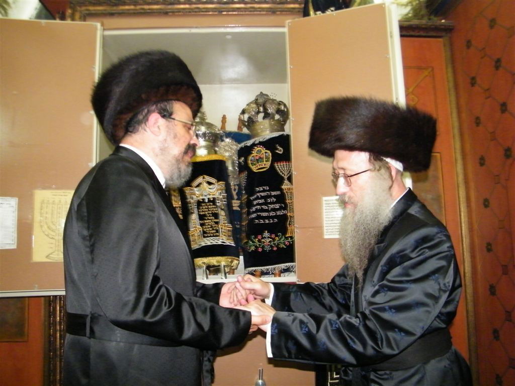 גלריה: הכנסת ספר-תורה מרגשת בצפת