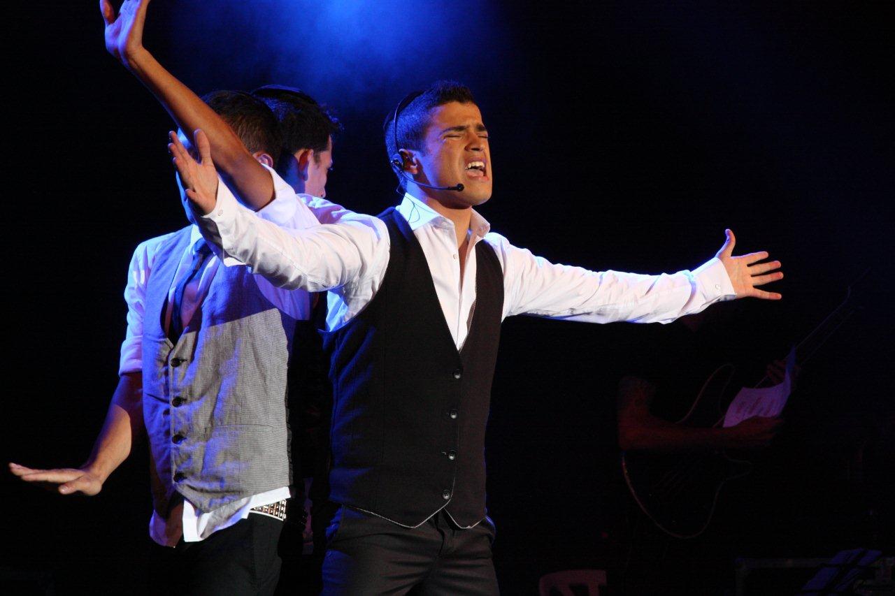 לא מפסיק לשיר: איציק דדיה בגירסה וואקלית