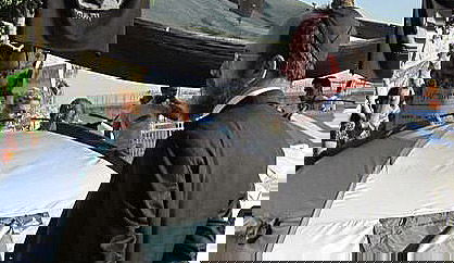 כיכר היום: יושב אוהלים