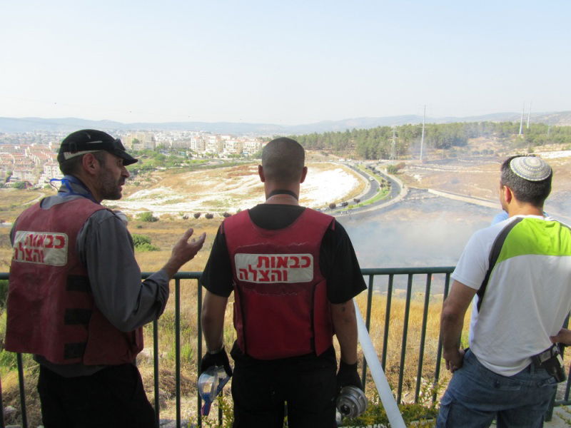 'עונה בוערת': דליקת ענק ברמת בית שמש