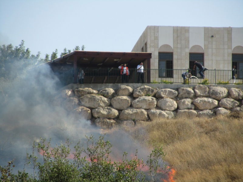 'עונה בוערת': דליקת ענק ברמת בית שמש