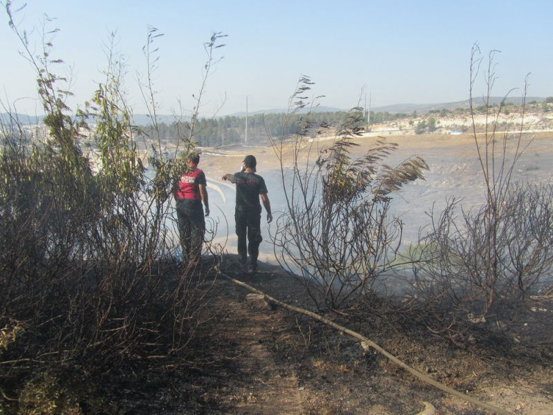 'עונה בוערת': דליקת ענק ברמת בית שמש