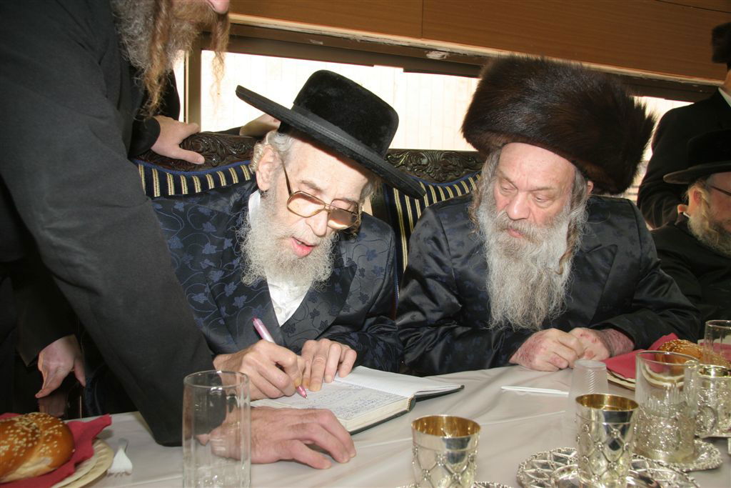 מסע בתמונות: חייו של האדמו"ר מספינקא-ירושלים זצקו"ל