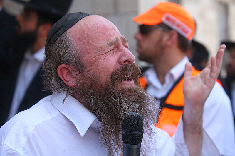 המסע האחרון של רבי אלעזר: רבבות בהלווית ענק בירושלים