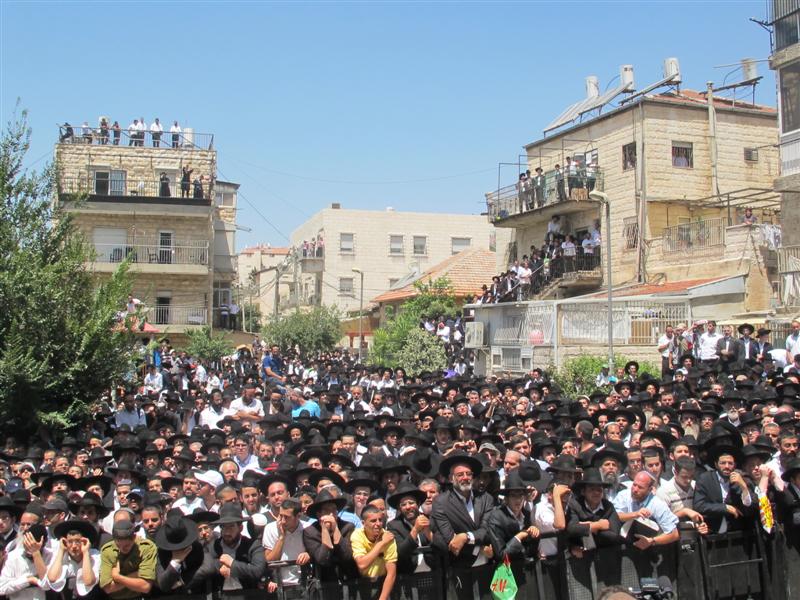הרב עובדיה מירר בהלוויה: "מבקשים מחילה מהצדיק"