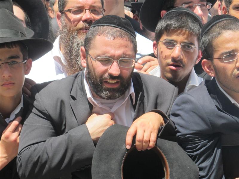 הרב עובדיה מירר בהלוויה: "מבקשים מחילה מהצדיק"