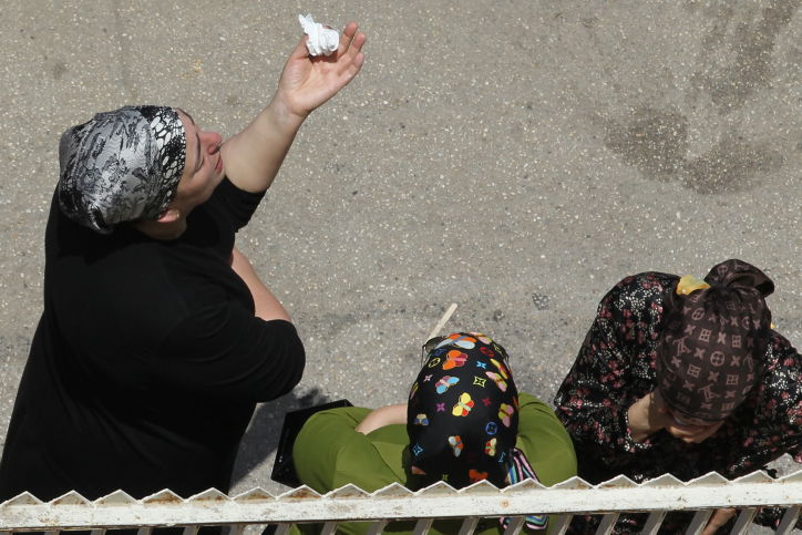 בסערה השמיימה: רגע אחרון עם הבבא אלעזר