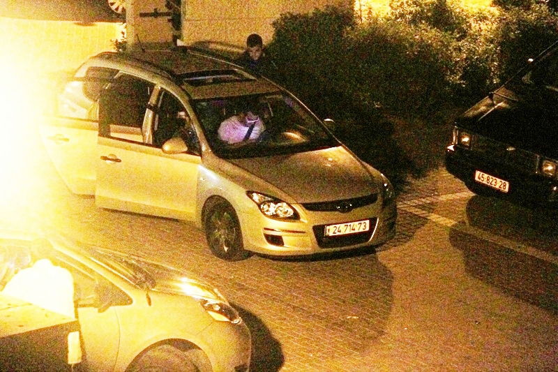 באישון ליל: משפחתו של רוצח ה'בבא אלעזר' מחולצת מביתה