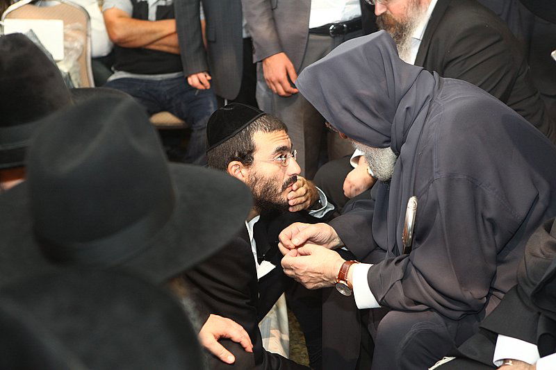 משפחת אבוחצירא אבלה: יום עם אלפי המנחמים ● מיוחד