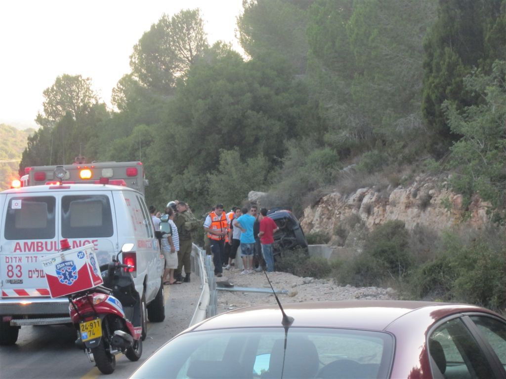 כמעט אסון: רכב התהפך ליד ביתר-עילית