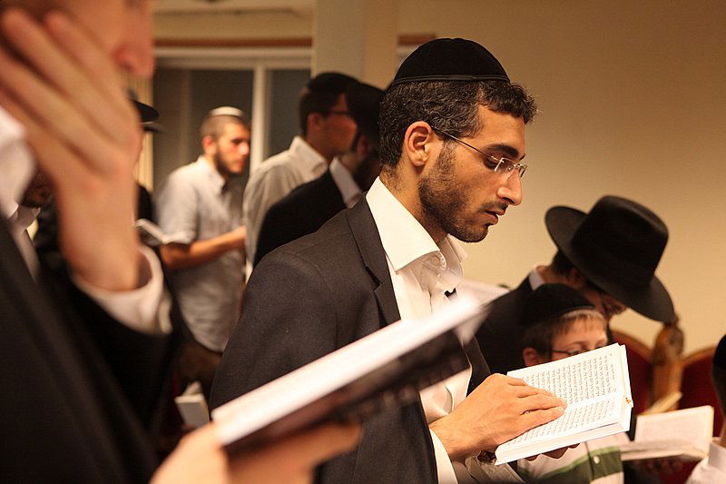 תיעוד מיוחד: מרן הרב עובדיה יוסף מבכה את חורבן המקדש