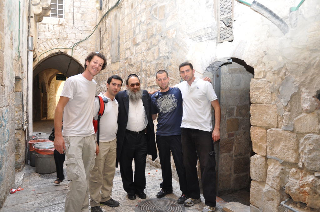 הַר צִיּוֹן שֶׁשָּׁמֵם: מסע בעקבות החורבן, בין סמטאות ירושלים