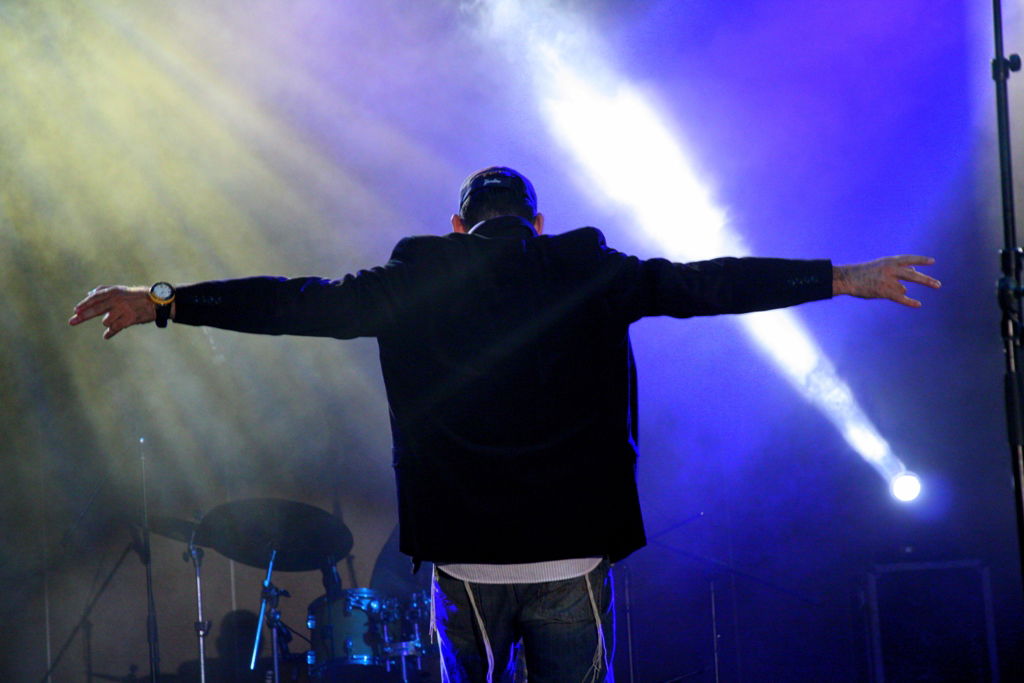 גלריה לוהטת: יא בא ye נחשפת לראשונה