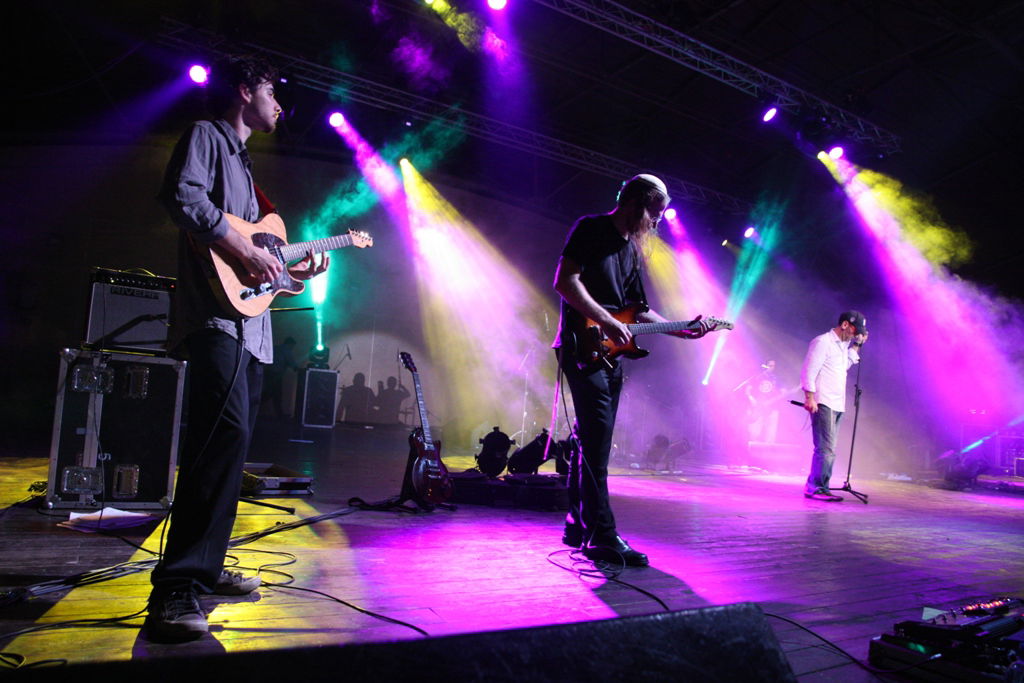 גלריה לוהטת: יא בא ye נחשפת לראשונה