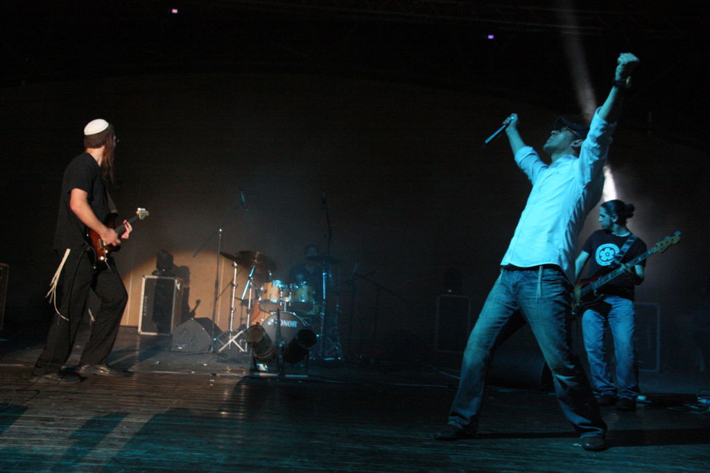 גלריה לוהטת: יא בא ye נחשפת לראשונה