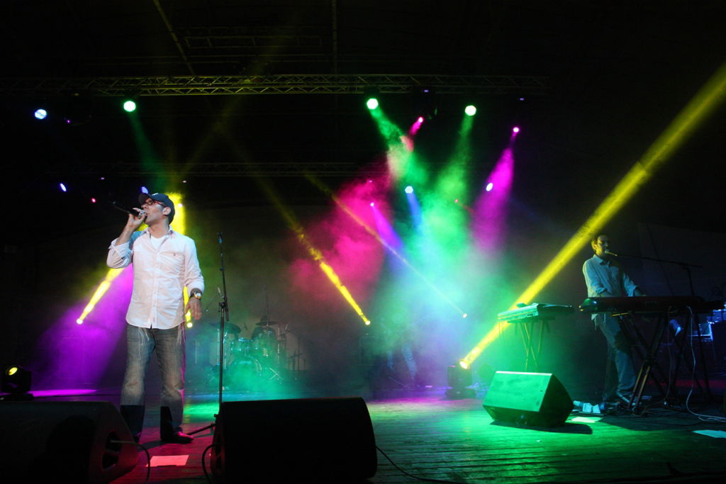 גלריה לוהטת: יא בא ye נחשפת לראשונה