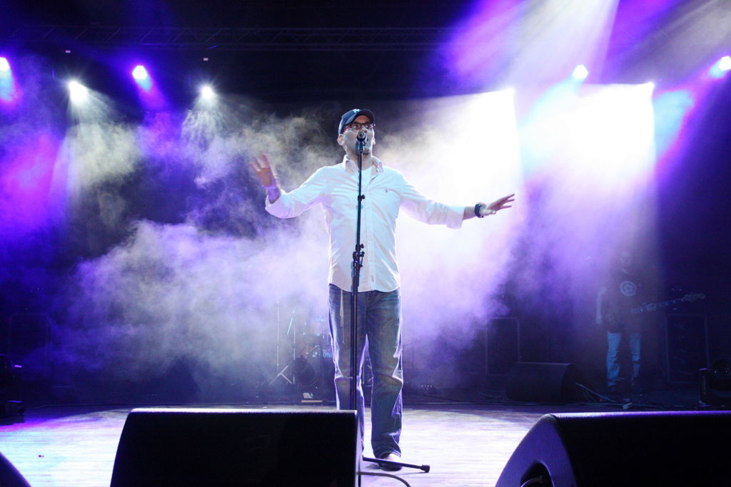 גלריה לוהטת: יא בא ye נחשפת לראשונה