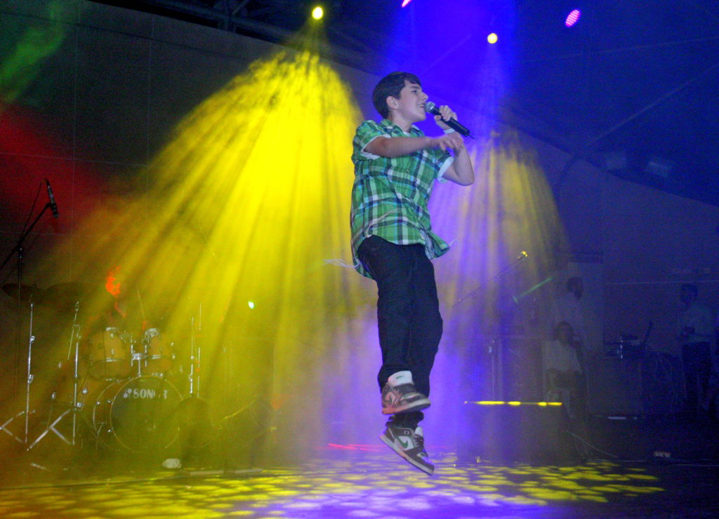 גלריה לוהטת: יא בא ye נחשפת לראשונה