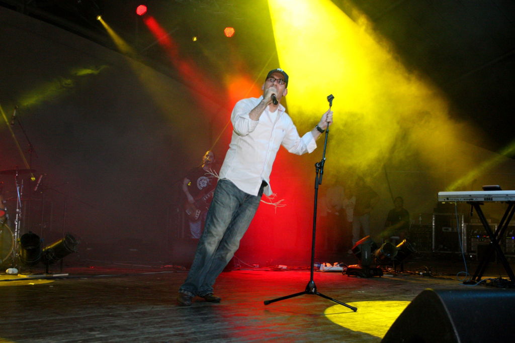 גלריה לוהטת: יא בא ye נחשפת לראשונה