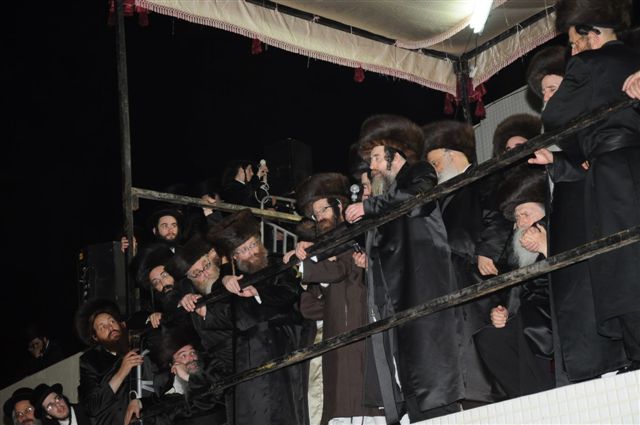 לפנות בוקר: מצווה טאנץ ברחסמטריווקא