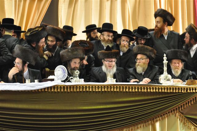 לפנות בוקר: מצווה טאנץ ברחסמטריווקא