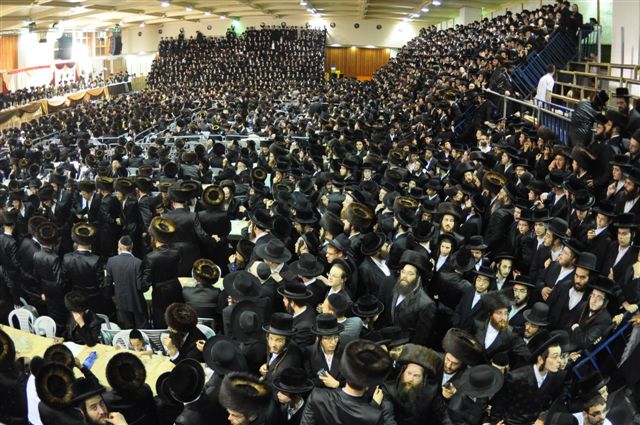 לפנות בוקר: מצווה טאנץ ברחסמטריווקא