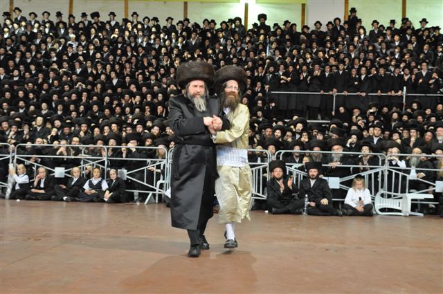 לפנות בוקר: מצווה טאנץ ברחסמטריווקא