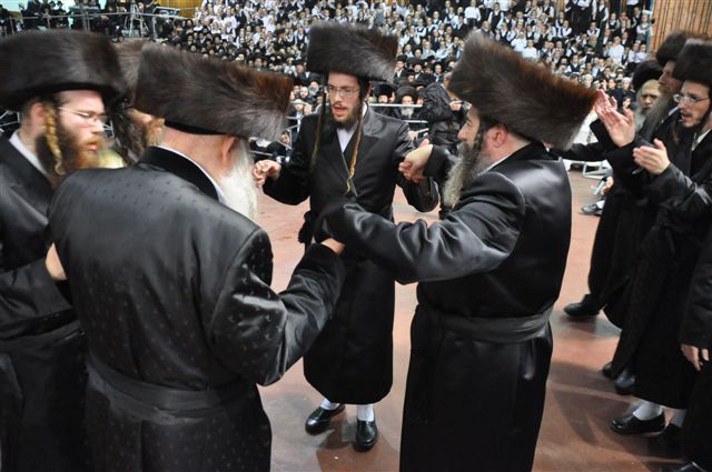 לפנות בוקר: מצווה טאנץ ברחסמטריווקא